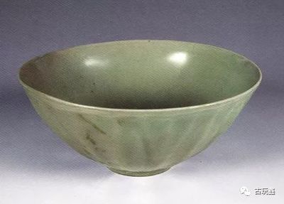 南宋龍泉窯瓷的時代特征 以日用器皿為中心